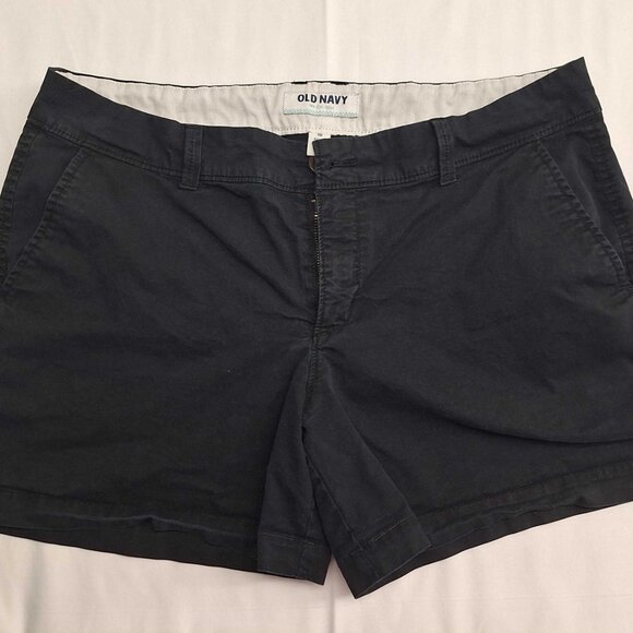 Old Navy Women’s Black Khaki Shorts Size 10 Classic Casual Summer Style - Picture 2 of 4